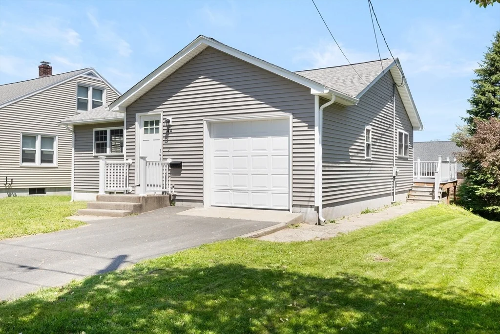 Photo of 44 White St