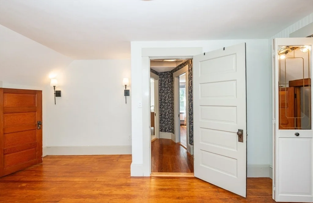 Photo of 34 Lowell Road
