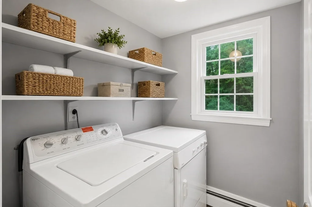 Photo of 52 Lanewood Ave