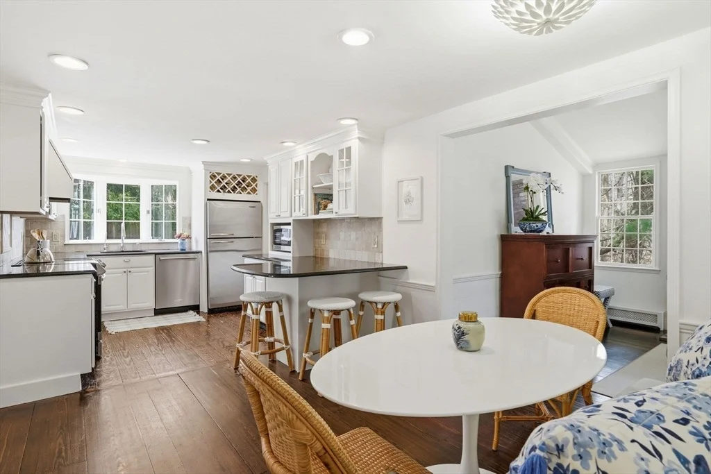 Photo of 2 Queen Anne Ln
