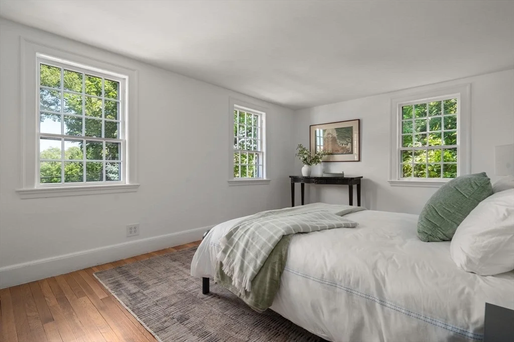 Photo of 25 Chestnut Hill Rd