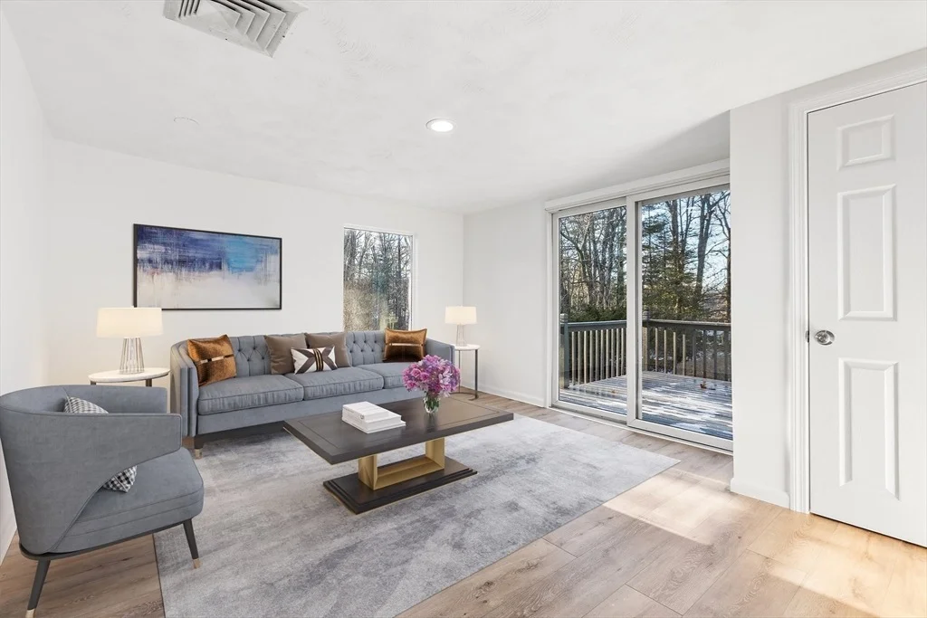 Photo of 7 Pinewood Rd