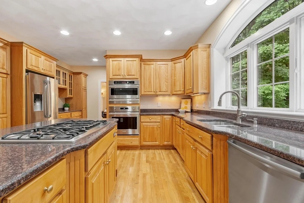 Photo of 33 Nutmeg Ln