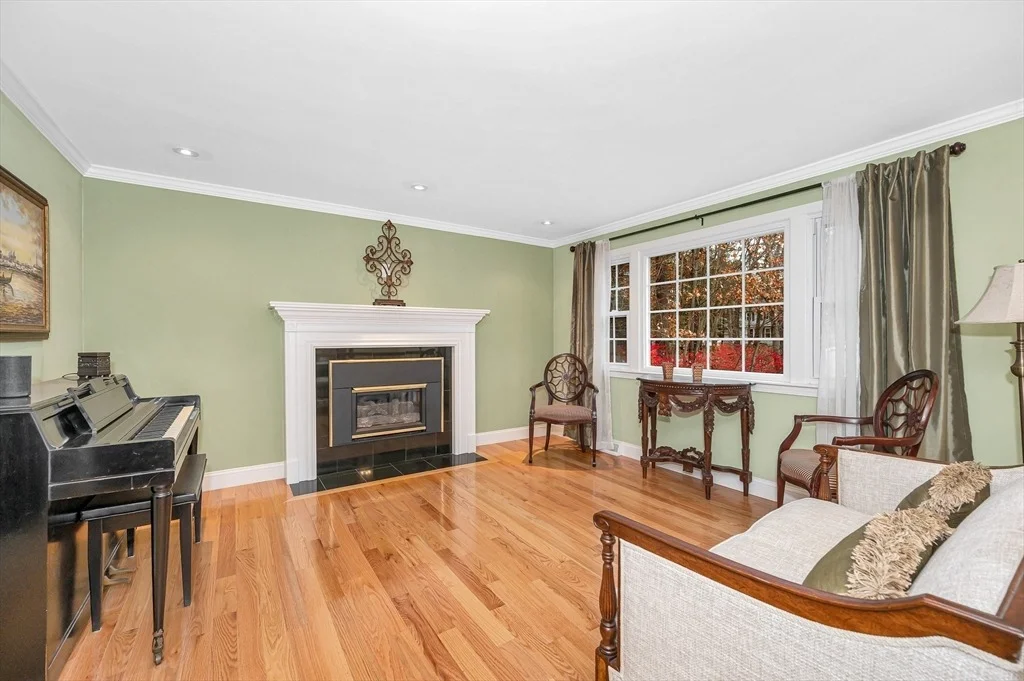 Photo of 454 Dunstable Road