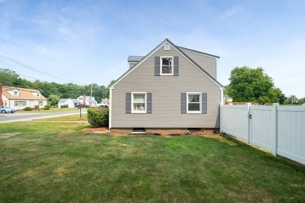 Photo of 10 Mount Pleasant Dr