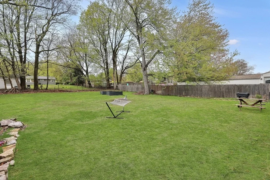 Photo of 152 Shady Brook Ln