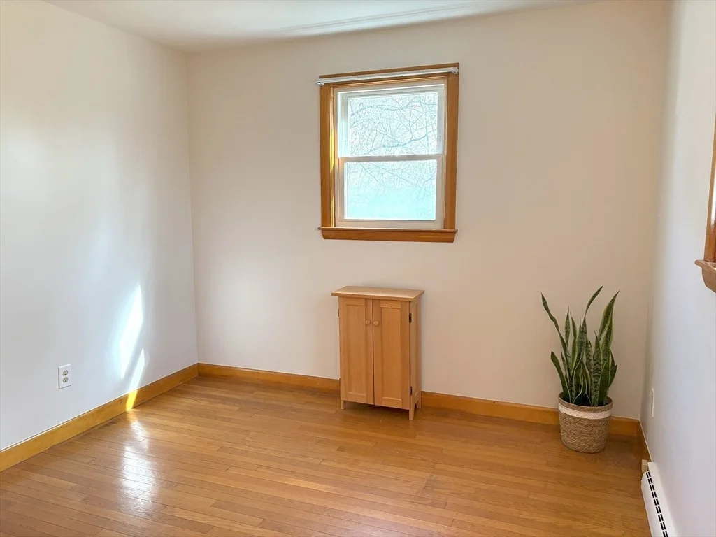 Photo of 25 Glen Forest Ln
