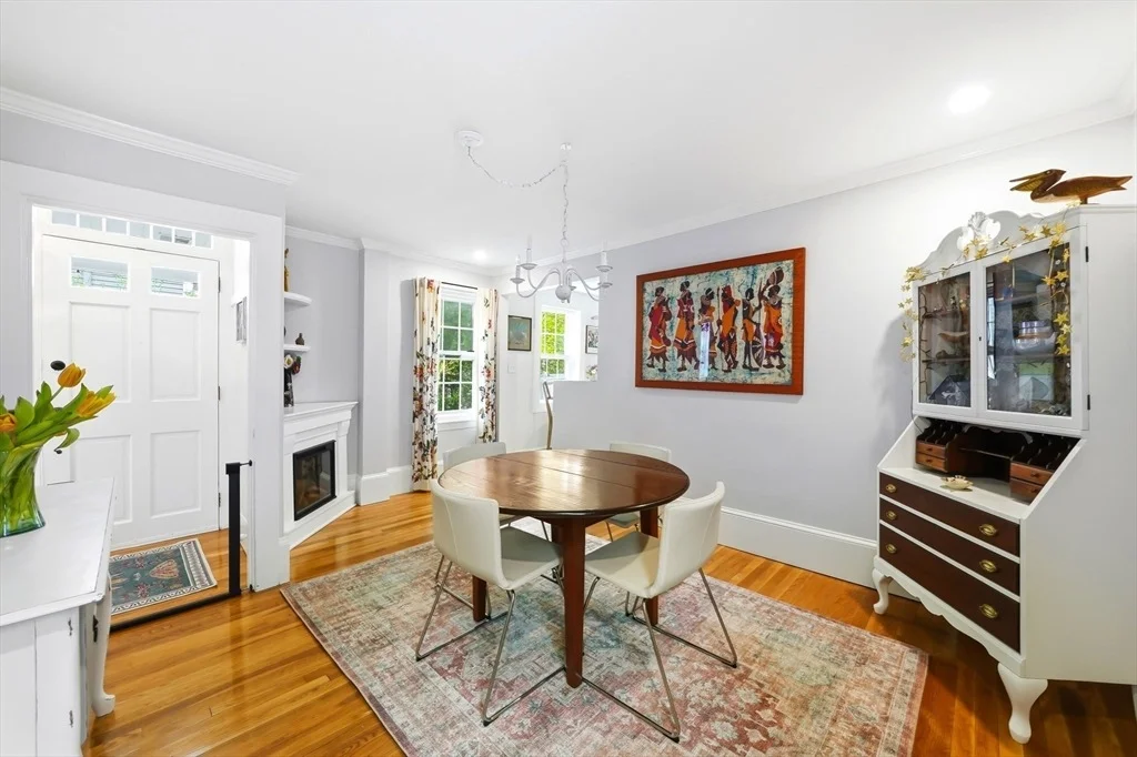 Photo of 11 Beacon St