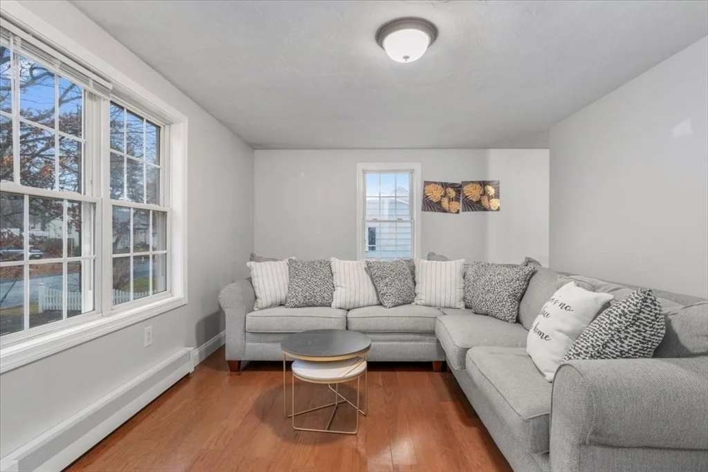 Photo of 122 Lazel Street