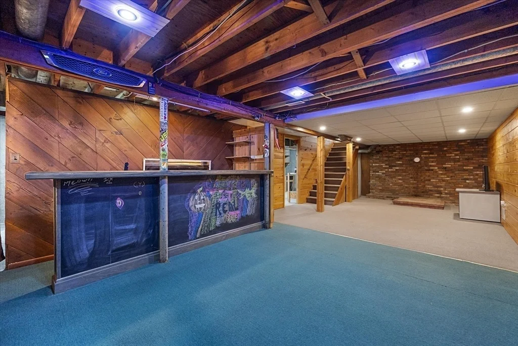 Photo of 32 Bayberry
