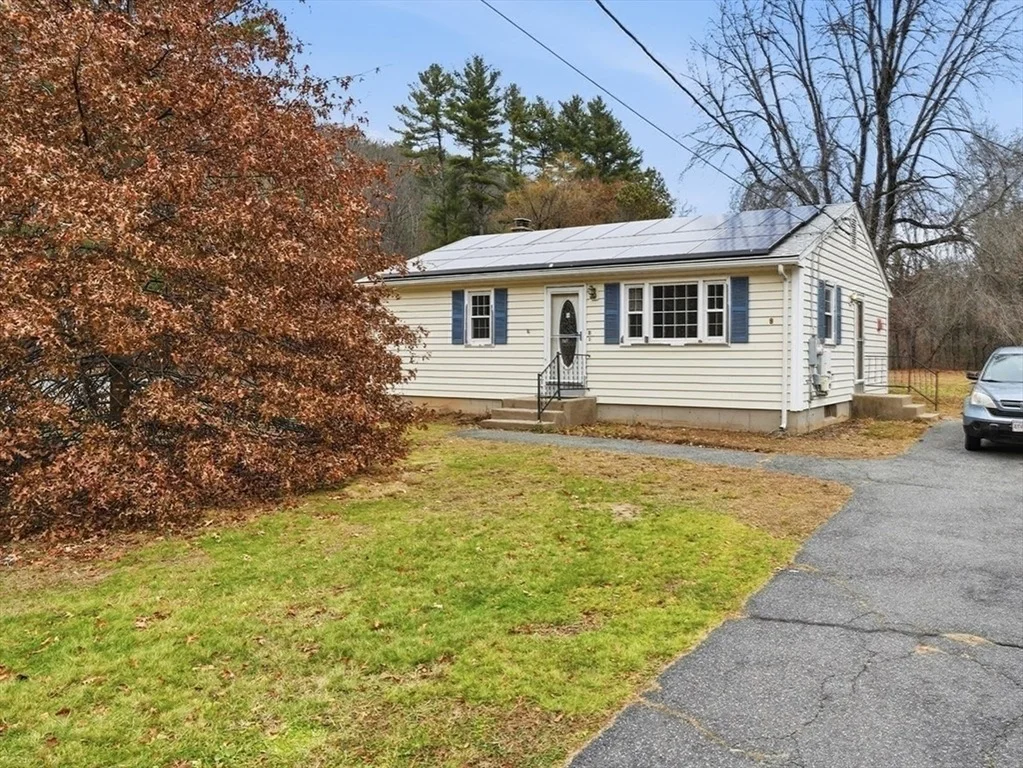 Photo of 8 Metacomet Cir