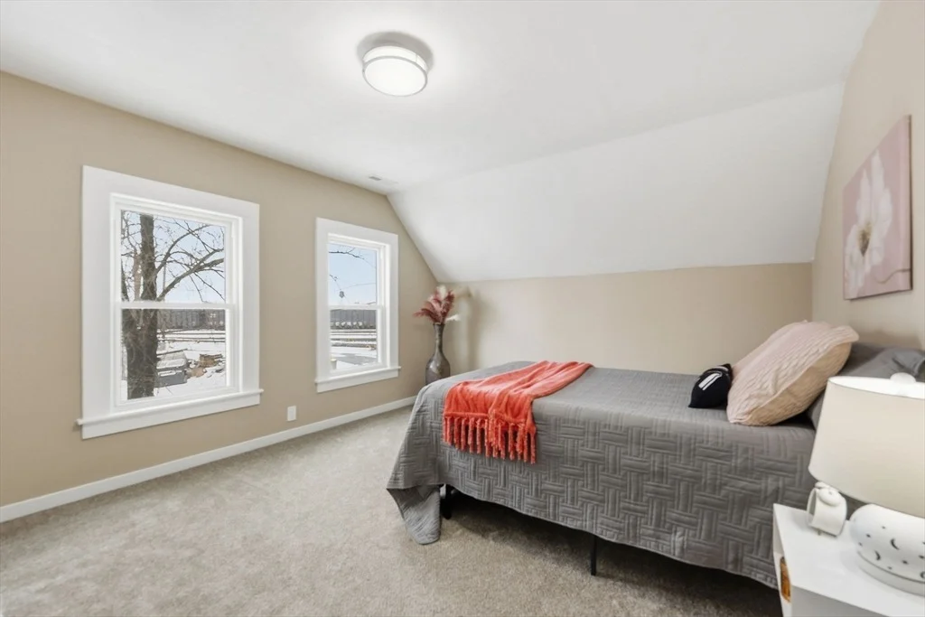 Photo of 29 Lowell Ave