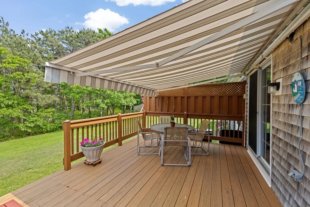 Photo of 11 Quashnet Woods Drive