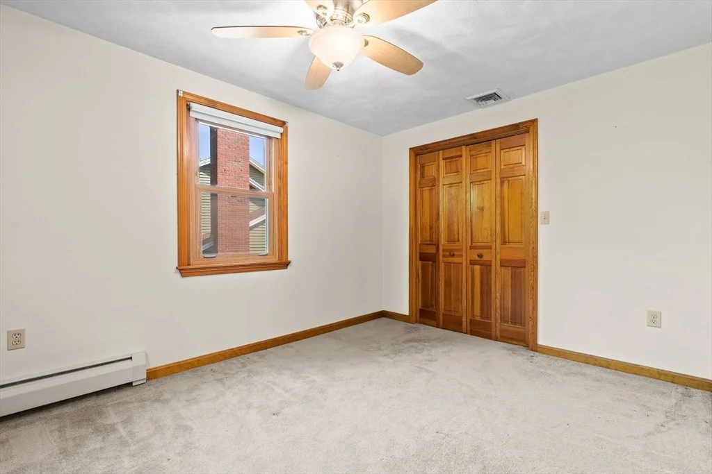 Photo of 11 Beechtree Cir
