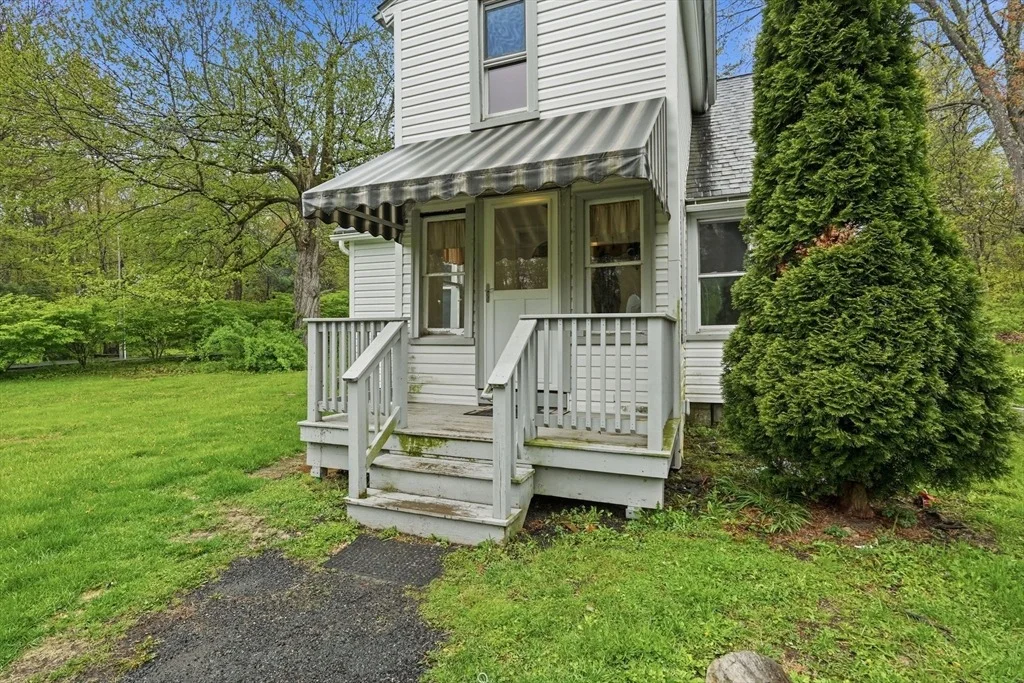 Photo of 8 Shutesbury Road