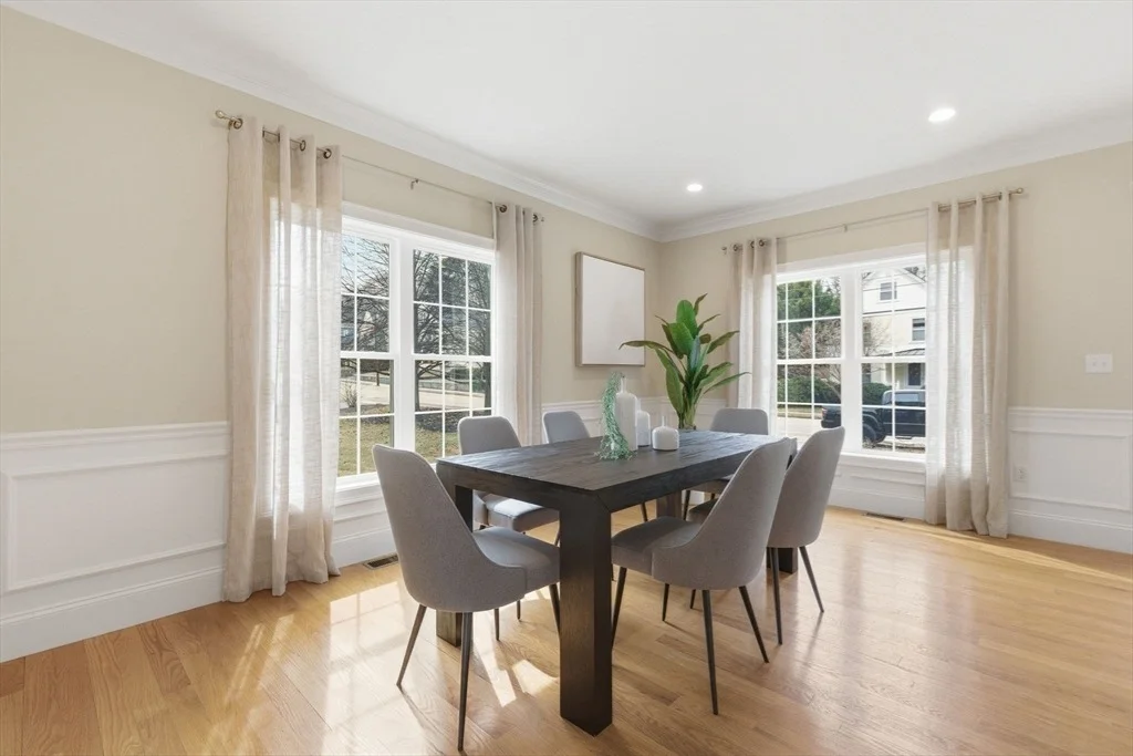 Photo of 129 Dennison Ave
