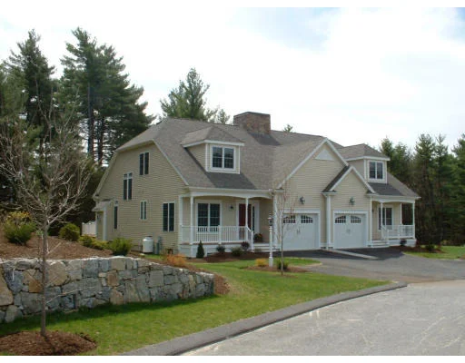 Photo of Unit 4 at 4 Colonial Dr