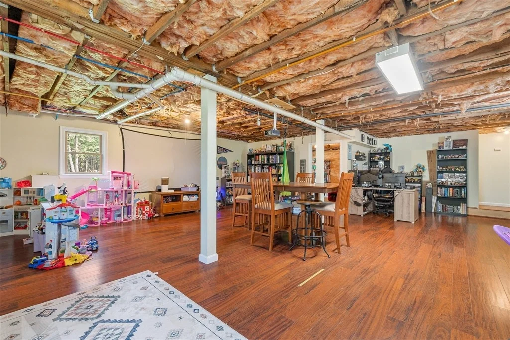 Photo of 84 Baptist Common Rd