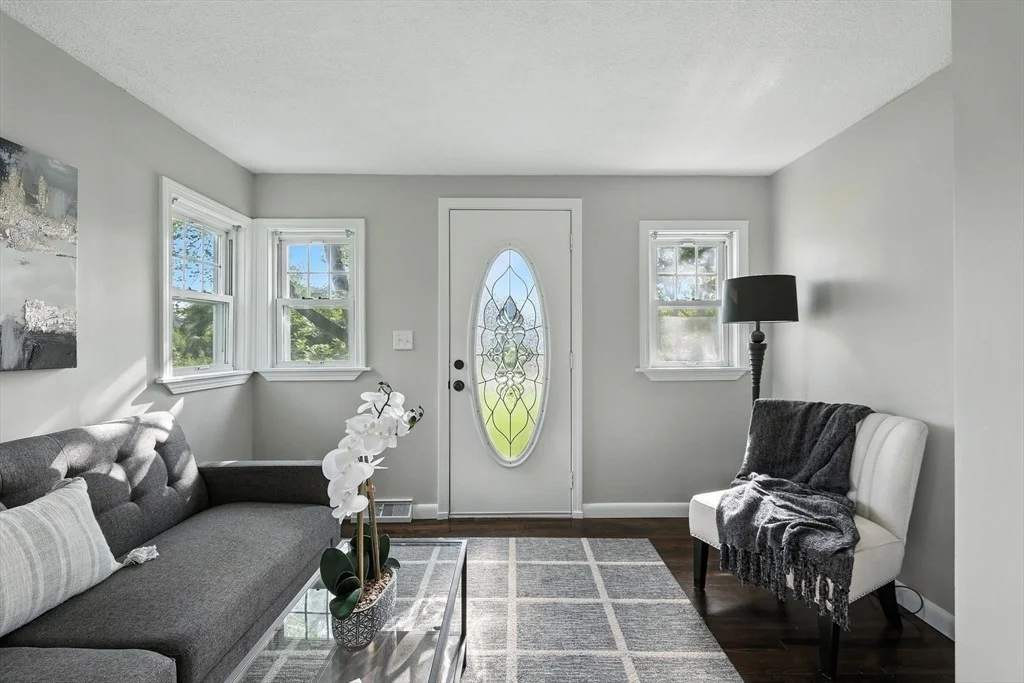 Photo of 69 Willard Ave