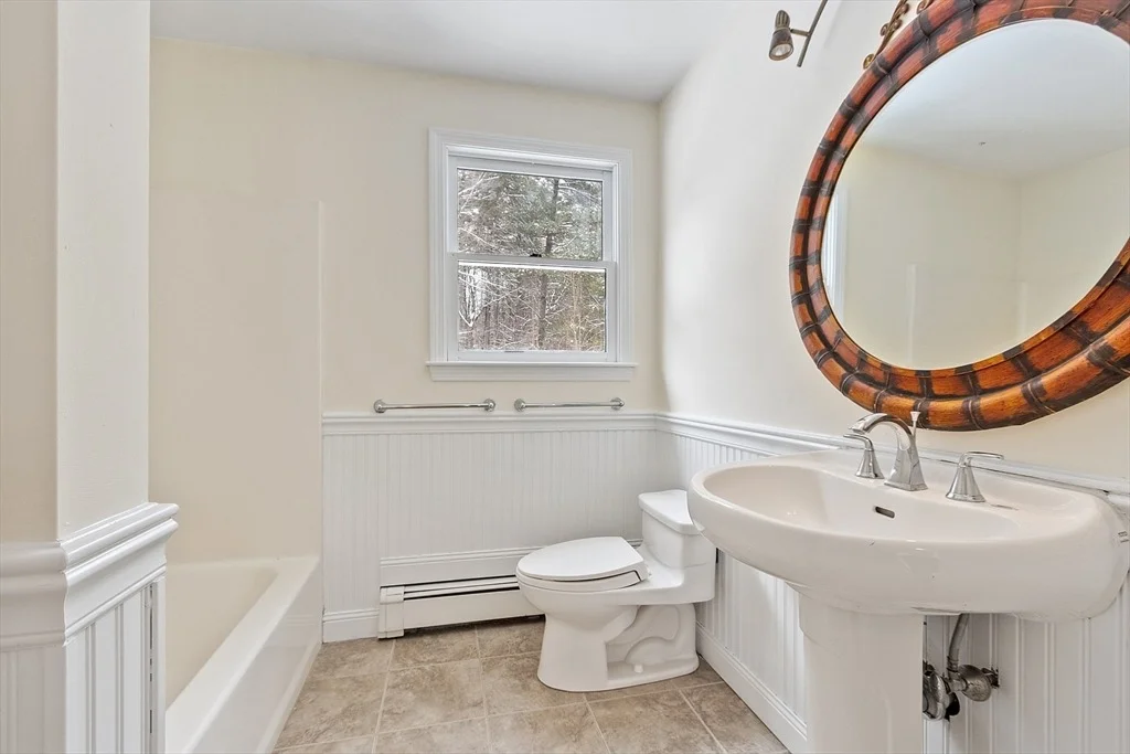 Photo of 204 Houghtons Mill Rd