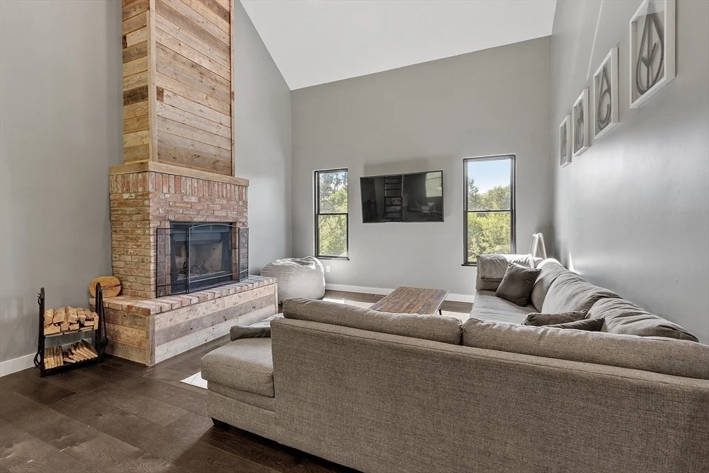 Photo of 3 Fulling Mill Dr