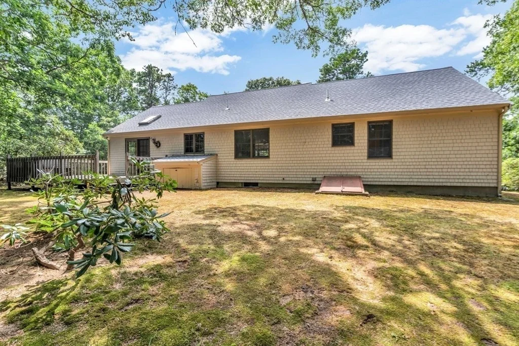 Photo of 116 Bittersweet Dr
