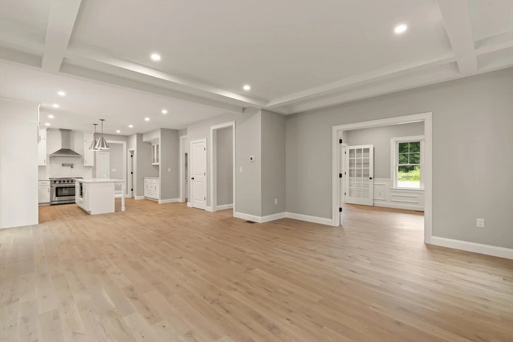 Photo of 8 Goodwin Dr