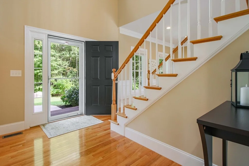 Photo of 102 Kennedy Cir