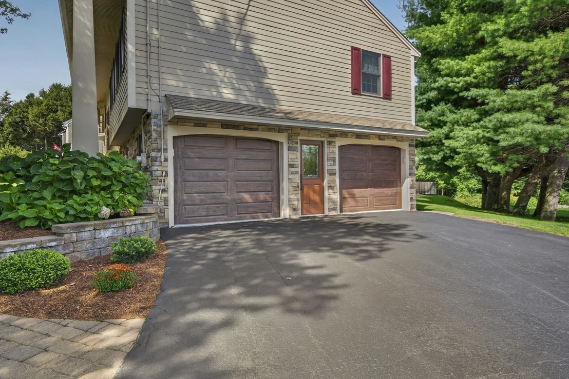 Photo of 41 Fox Run