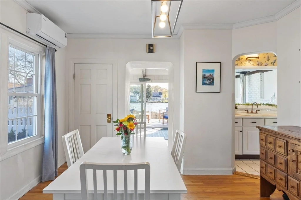 Photo of 10 Lake View Pl