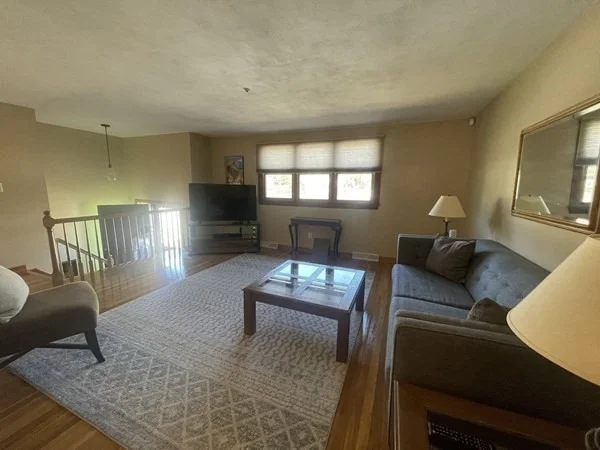 Photo of 4 Fernandez Circle