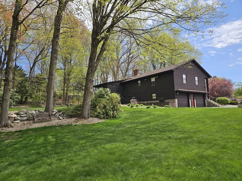 Photo of 38 Meadowlark Circle