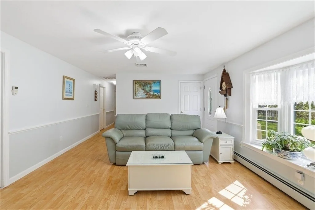 Photo of 24 Starlight Dr