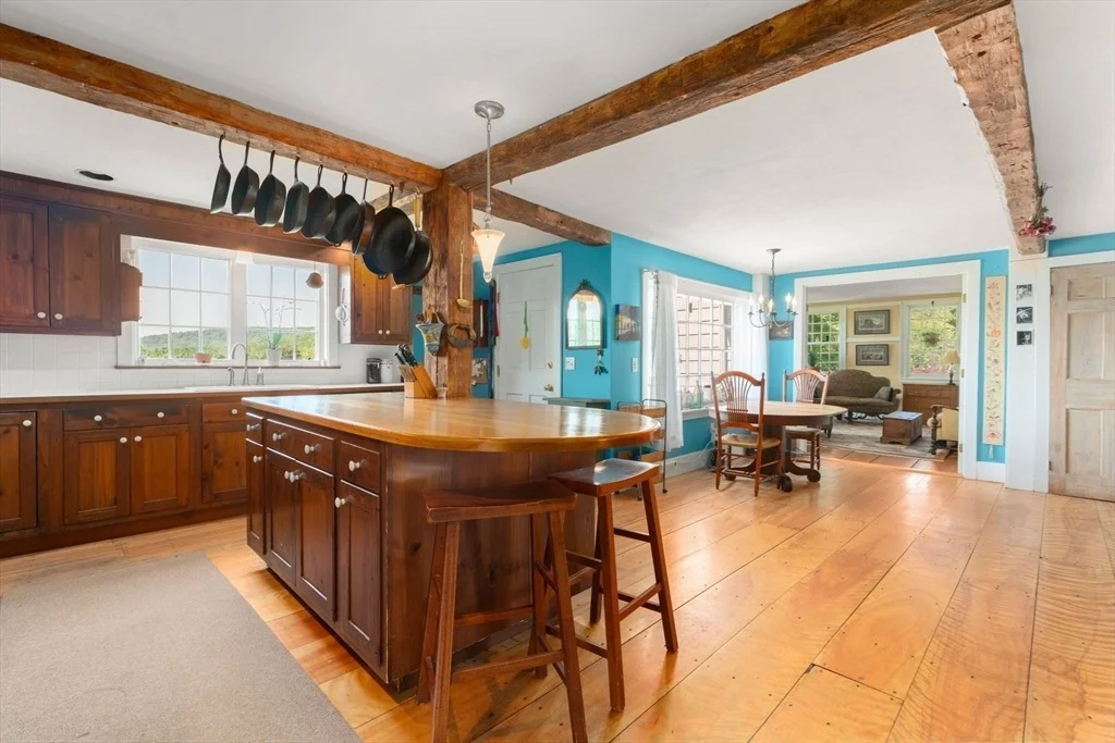 Photo of 287 Williamsburg