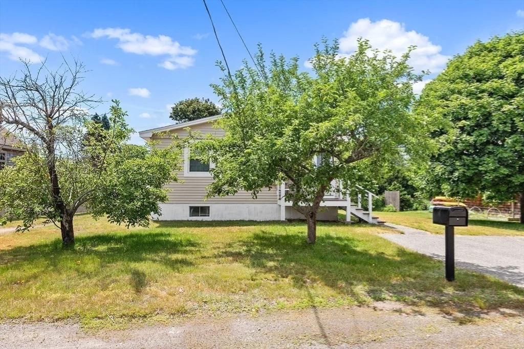 Photo of 5 Field Rd