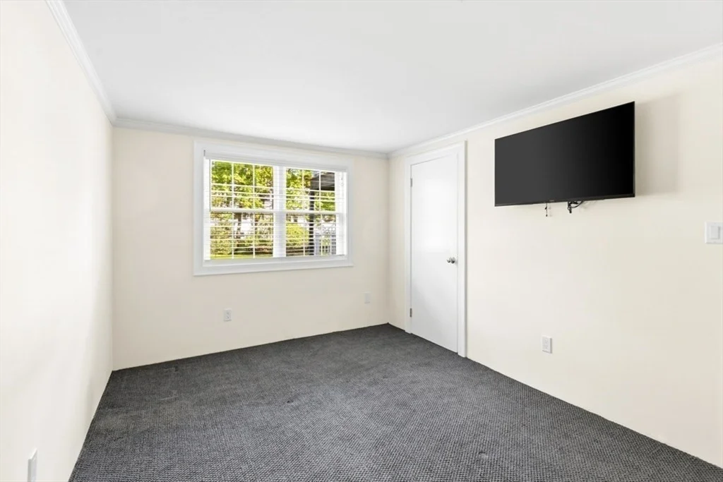 Photo of 7 Longbow Circle