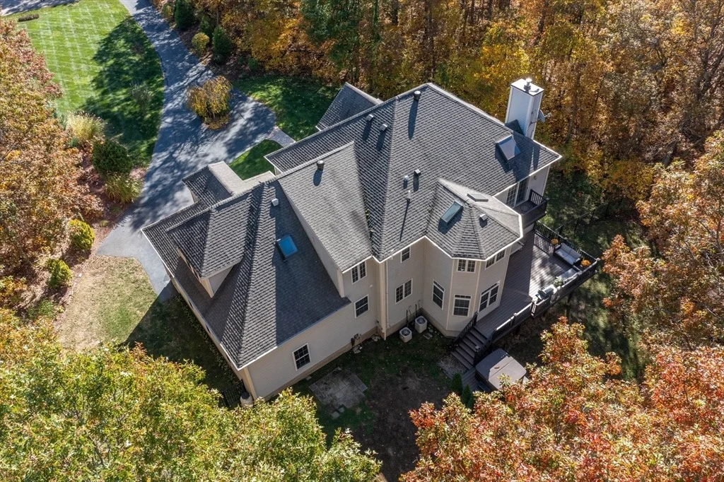 Photo of 16 Hilltop Dr