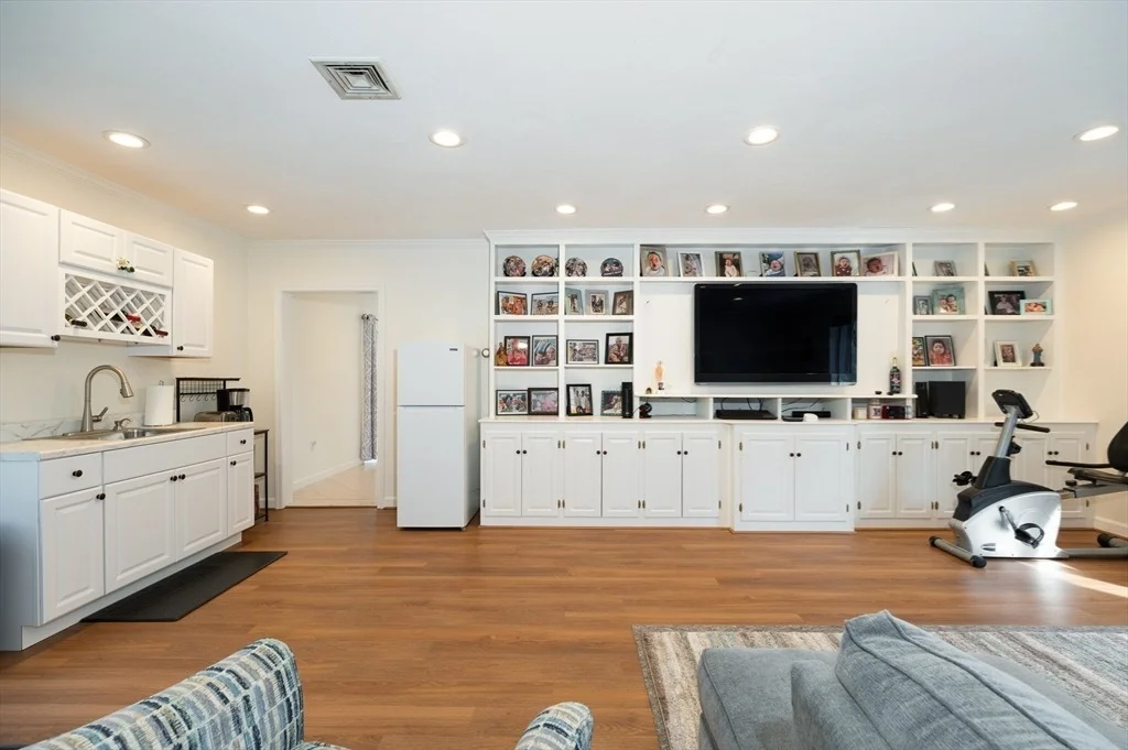 Photo of 5 Comstock Lane