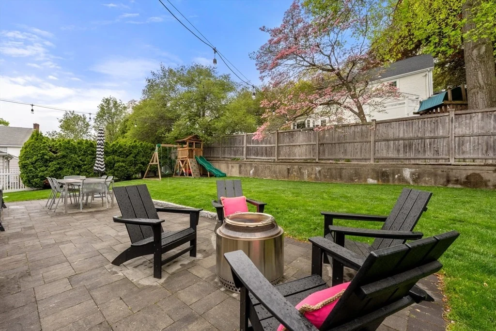 Photo of 60 Marilyn Rd