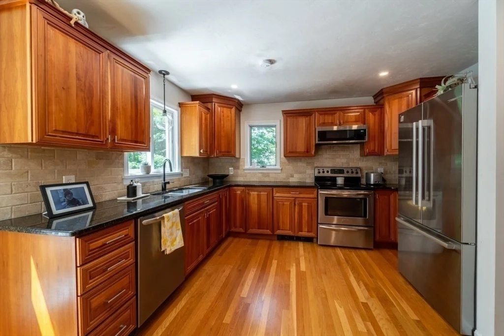 Photo of 140 Sutton Rd