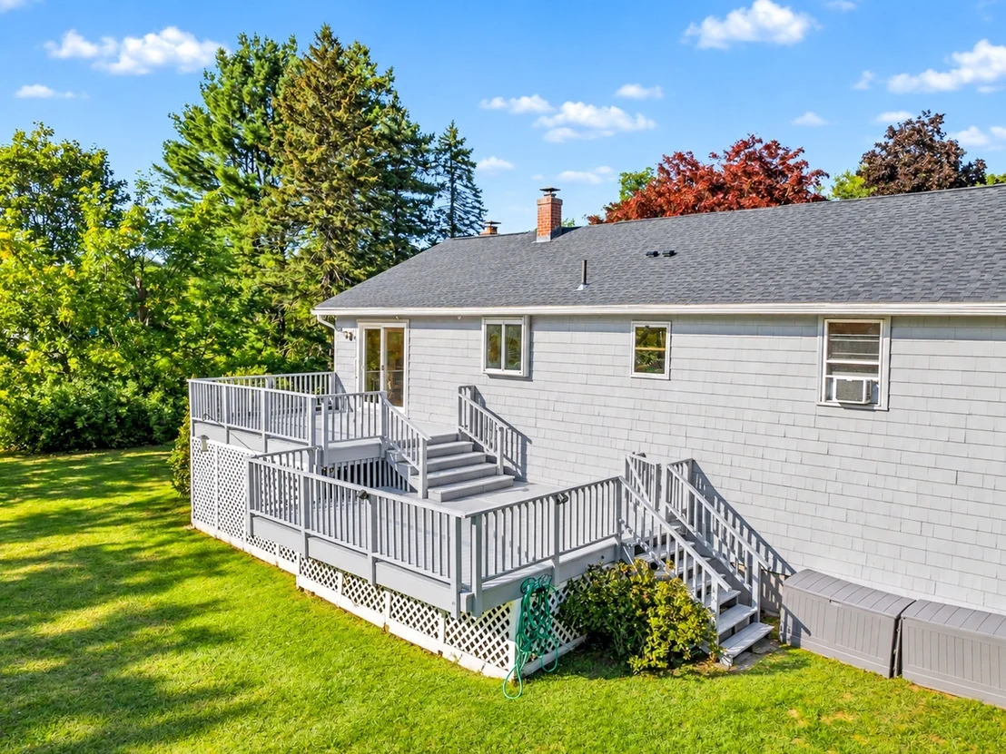 Photo of 49 Meadowview Rd