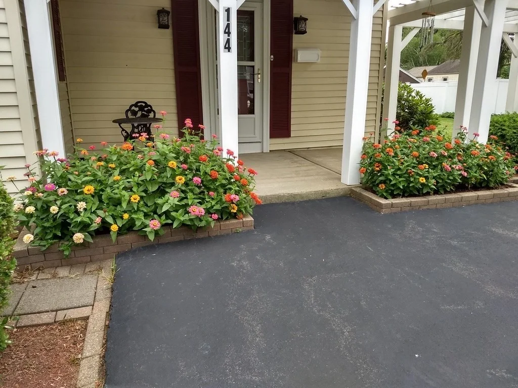 Photo of 144 River Rd