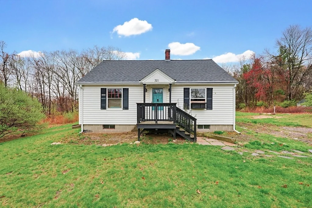Photo of 321 Townsend Hill Rd
