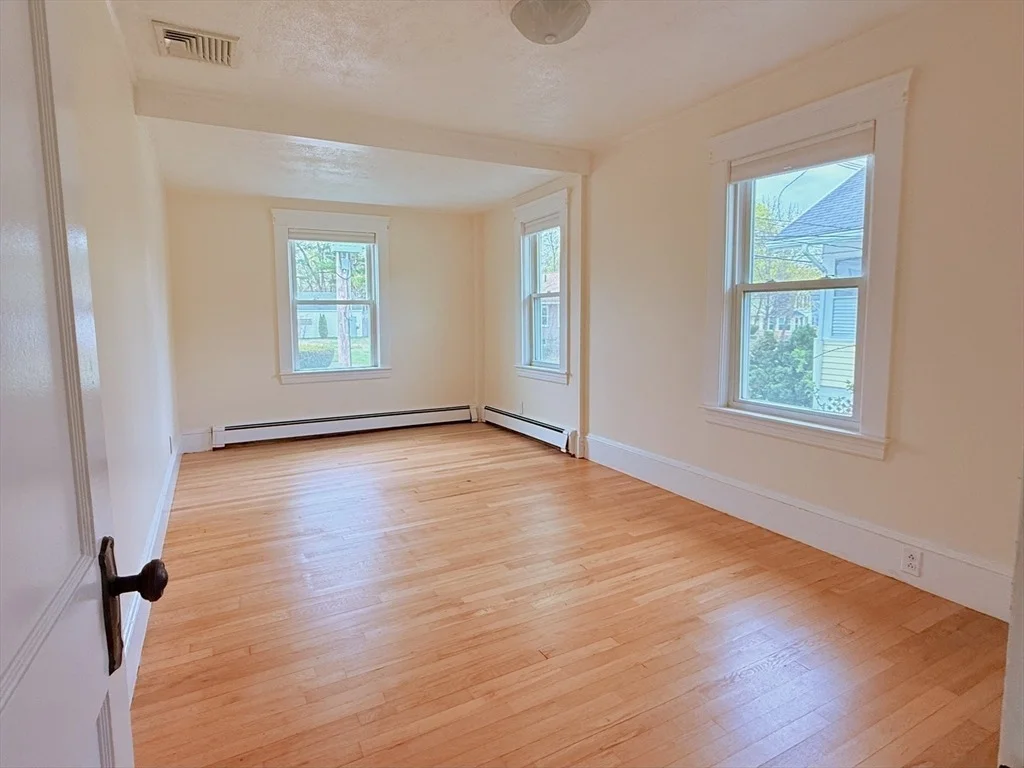 Photo of 47 Kendall Ave