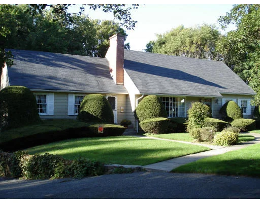 Photo of 52 Winona Dr