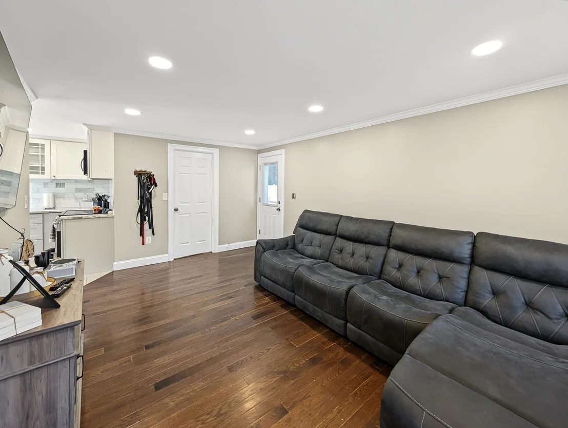 Photo of 34 Conservation Dr
