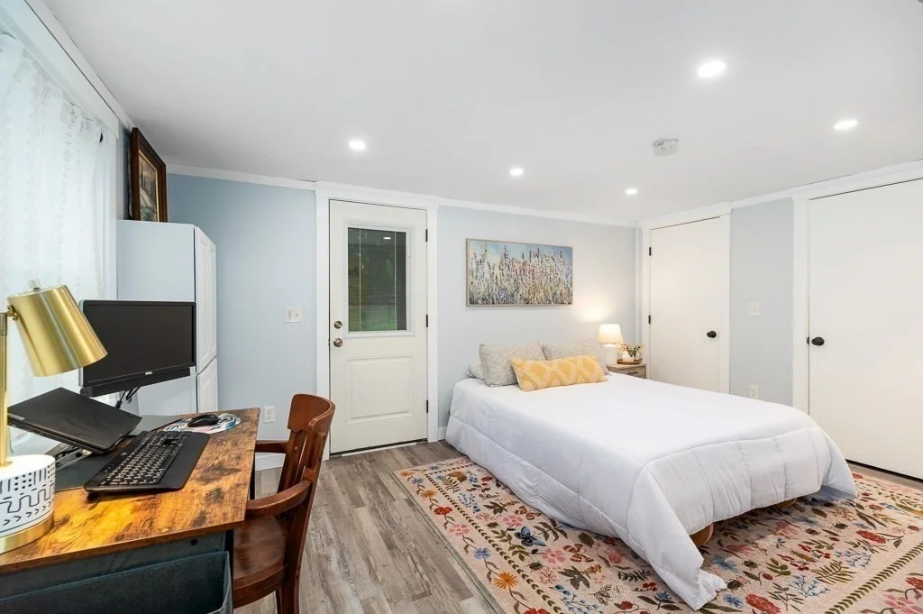 Photo of 15 Saville Road