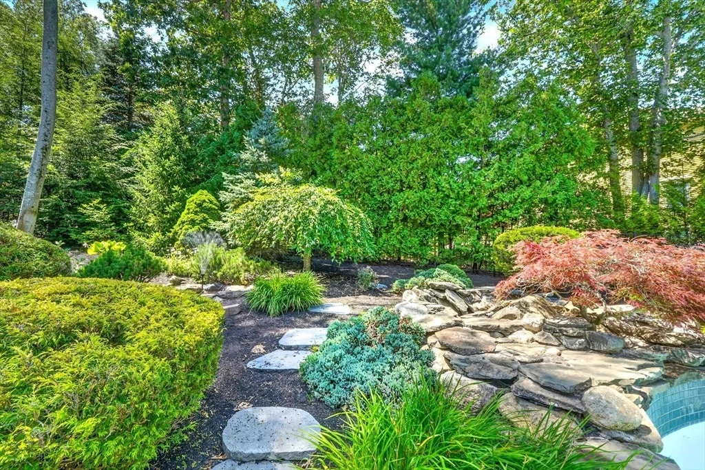 Photo of 2 Goldman Cir