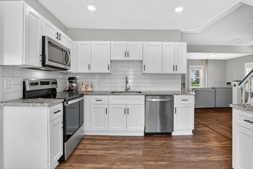 Photo of 7 Maple St