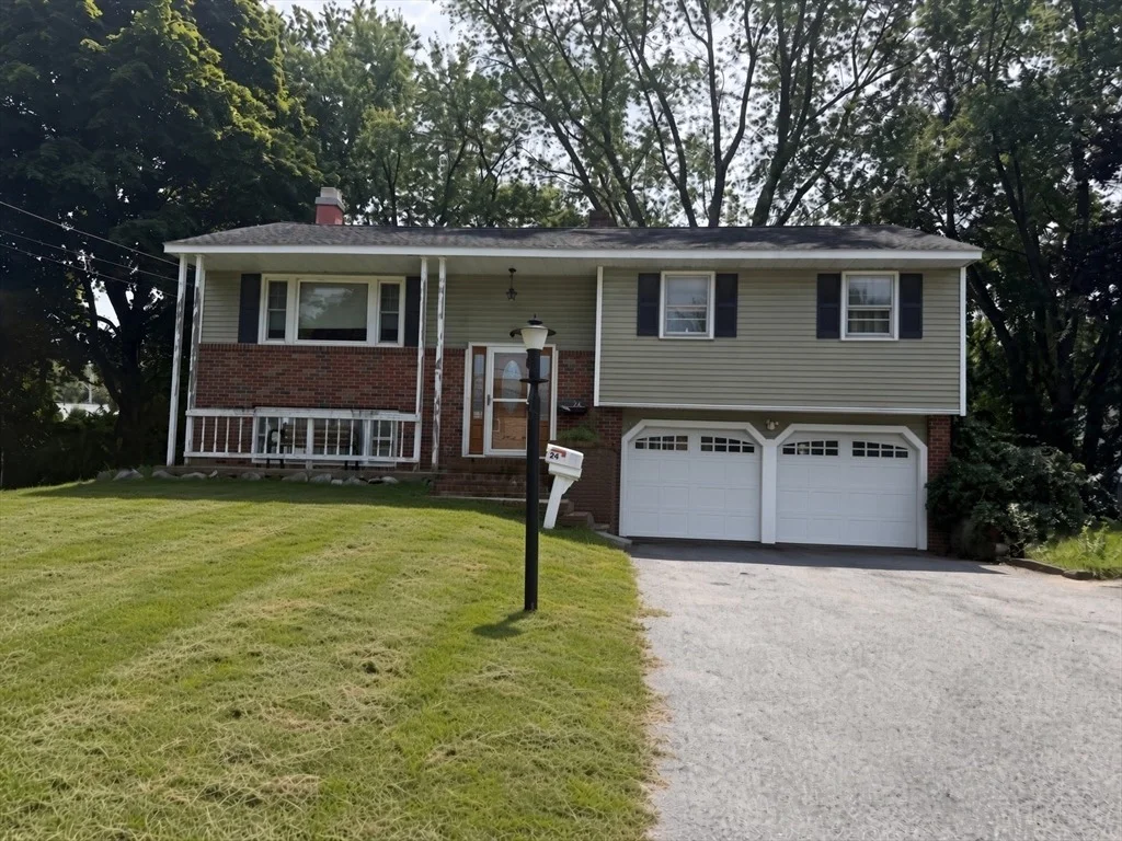 Photo of 24 Crestshire Drive